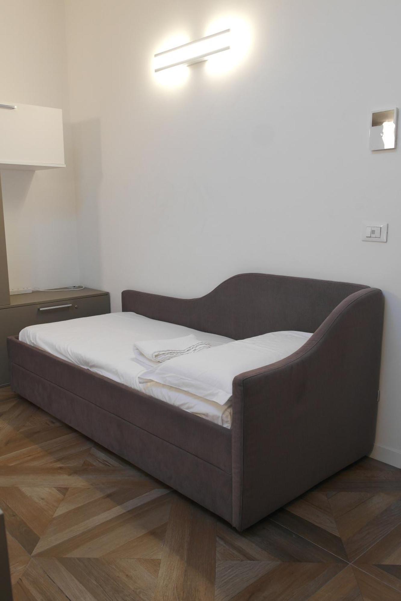 Luminoso Bilocale Zona Tibaldi Bocconi Lejlighed Milano Eksteriør billede
